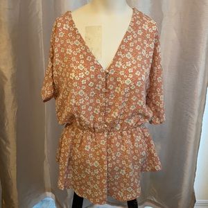 Flower shirt that flows